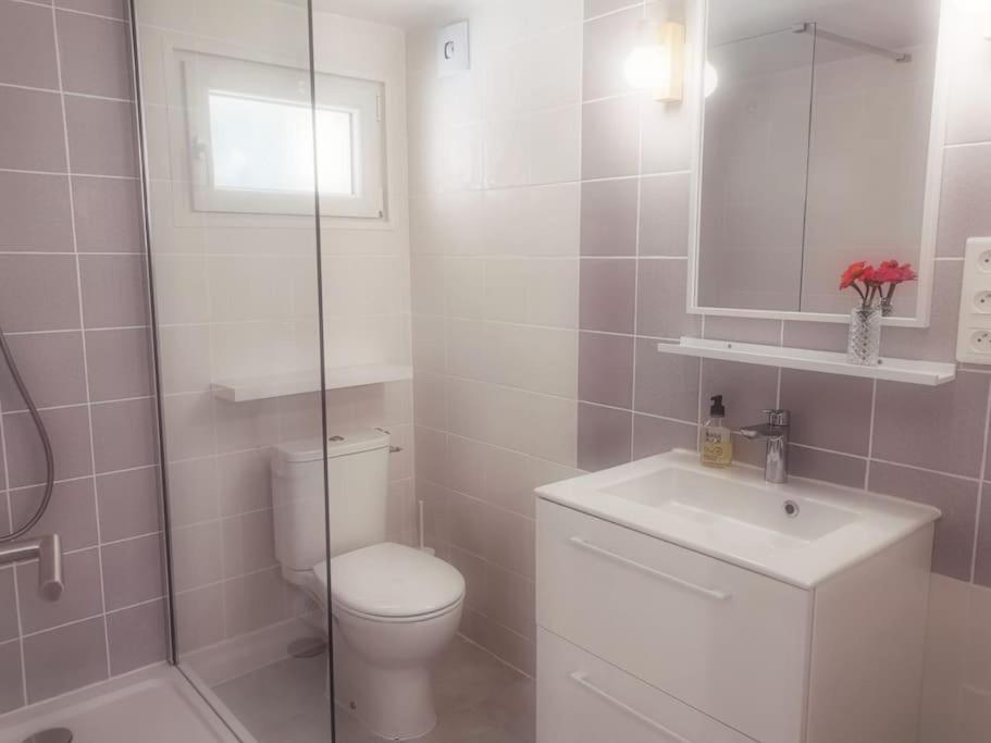 Ferienwohnung Belle Dependance De 30M2 Avec Terrasse Et Jardin Villeneuve-lès-Avignon Exterior foto